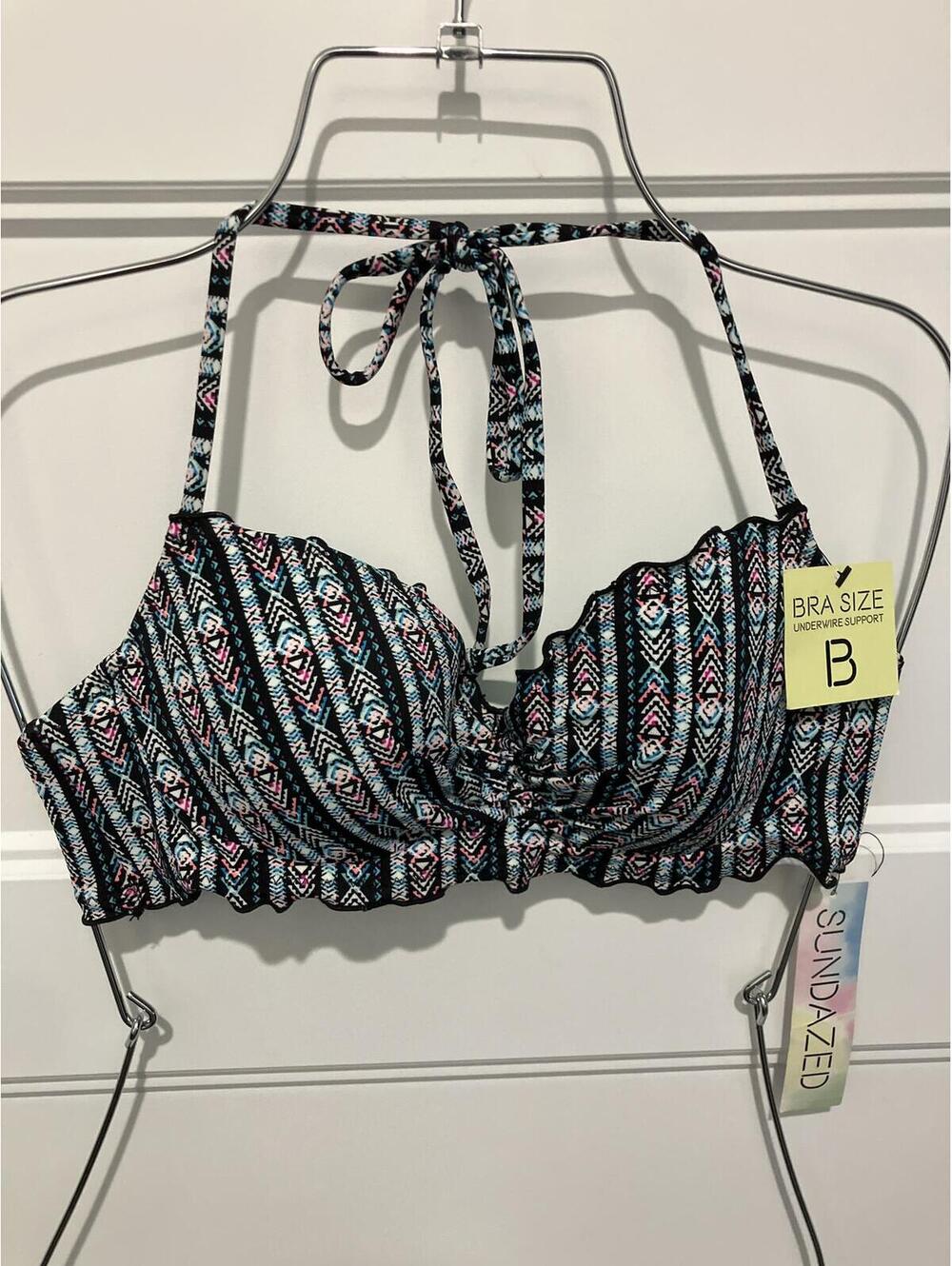 NWT  Sundazed Underwire Halter Bikini Swim Top